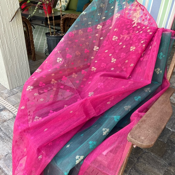 Brand new Dhakai Jamdani saree from Bangladesh. - Picture 2 of 2